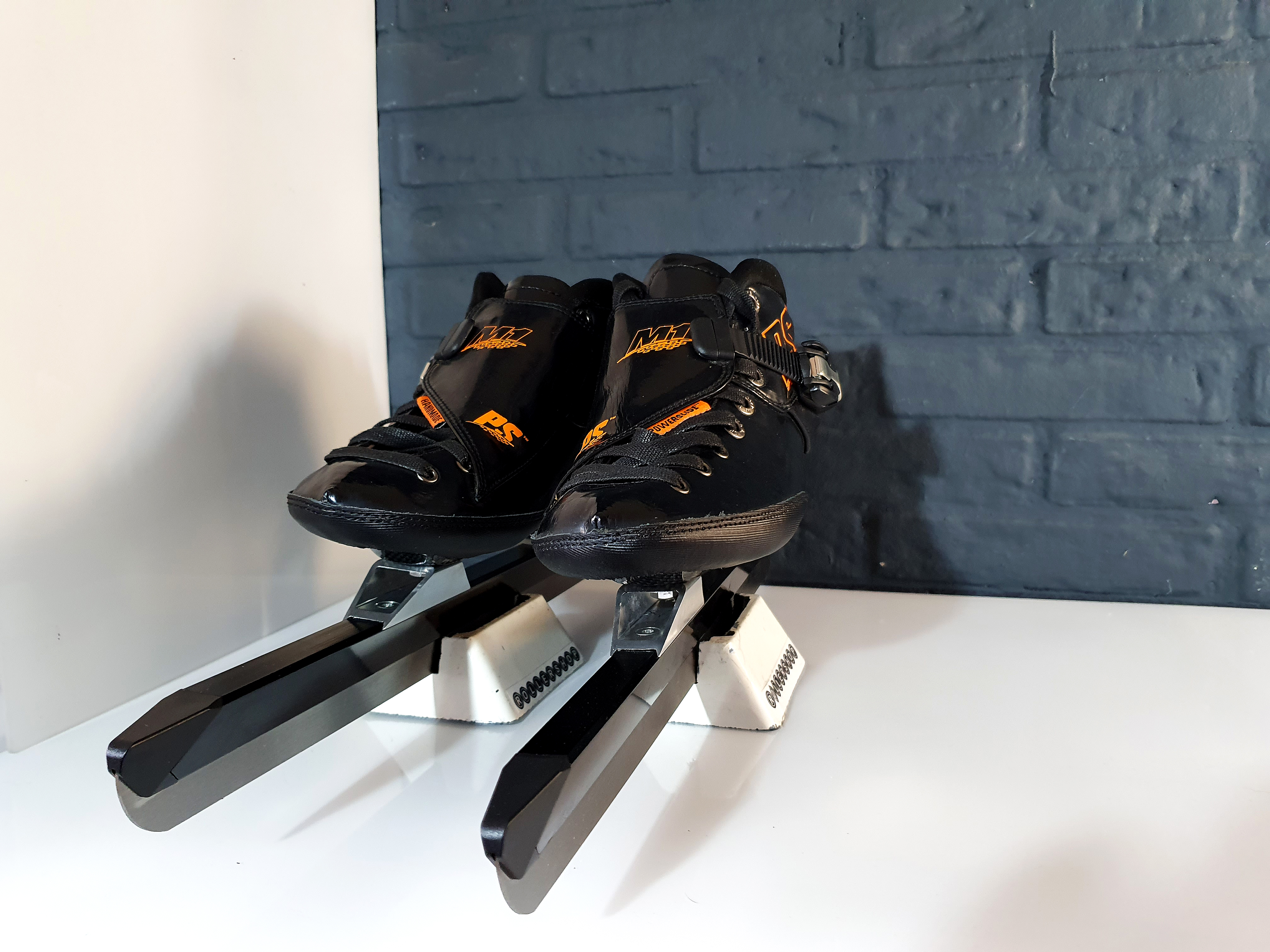 Powerslide M1 V8 Maat 41