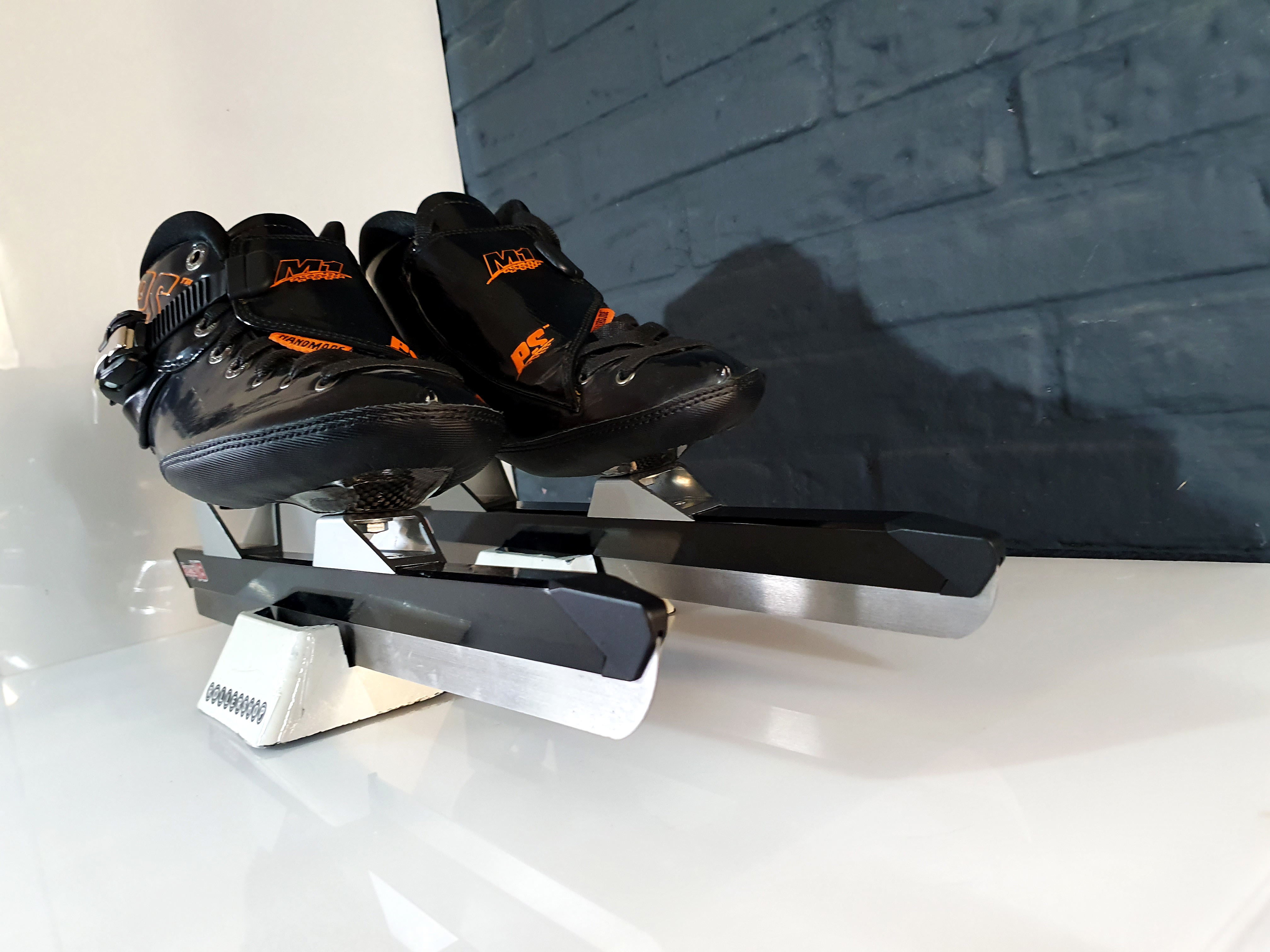 Powerslide M1 V8 Maat 41