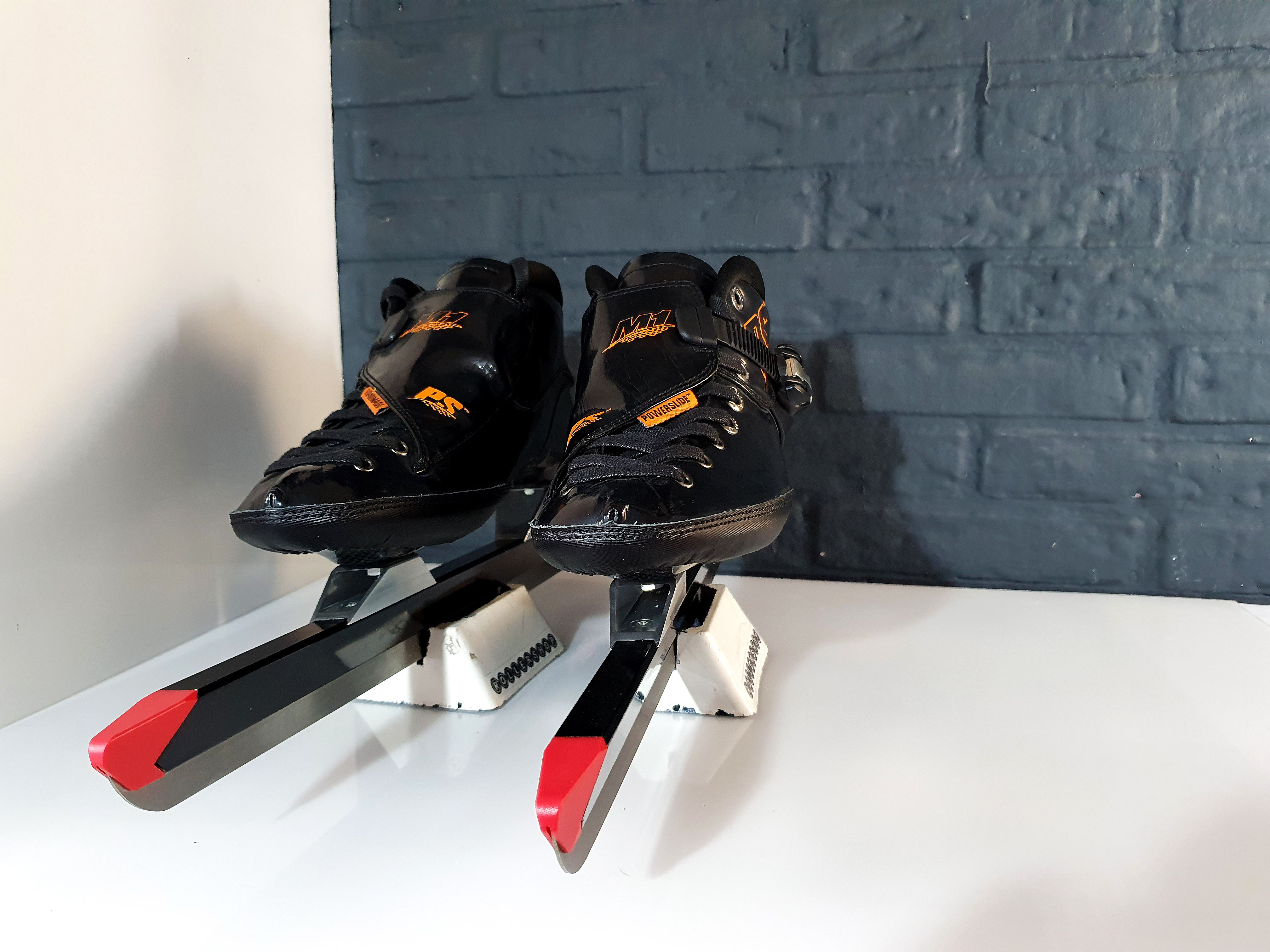 Powerslide M1 V8 Maat 43