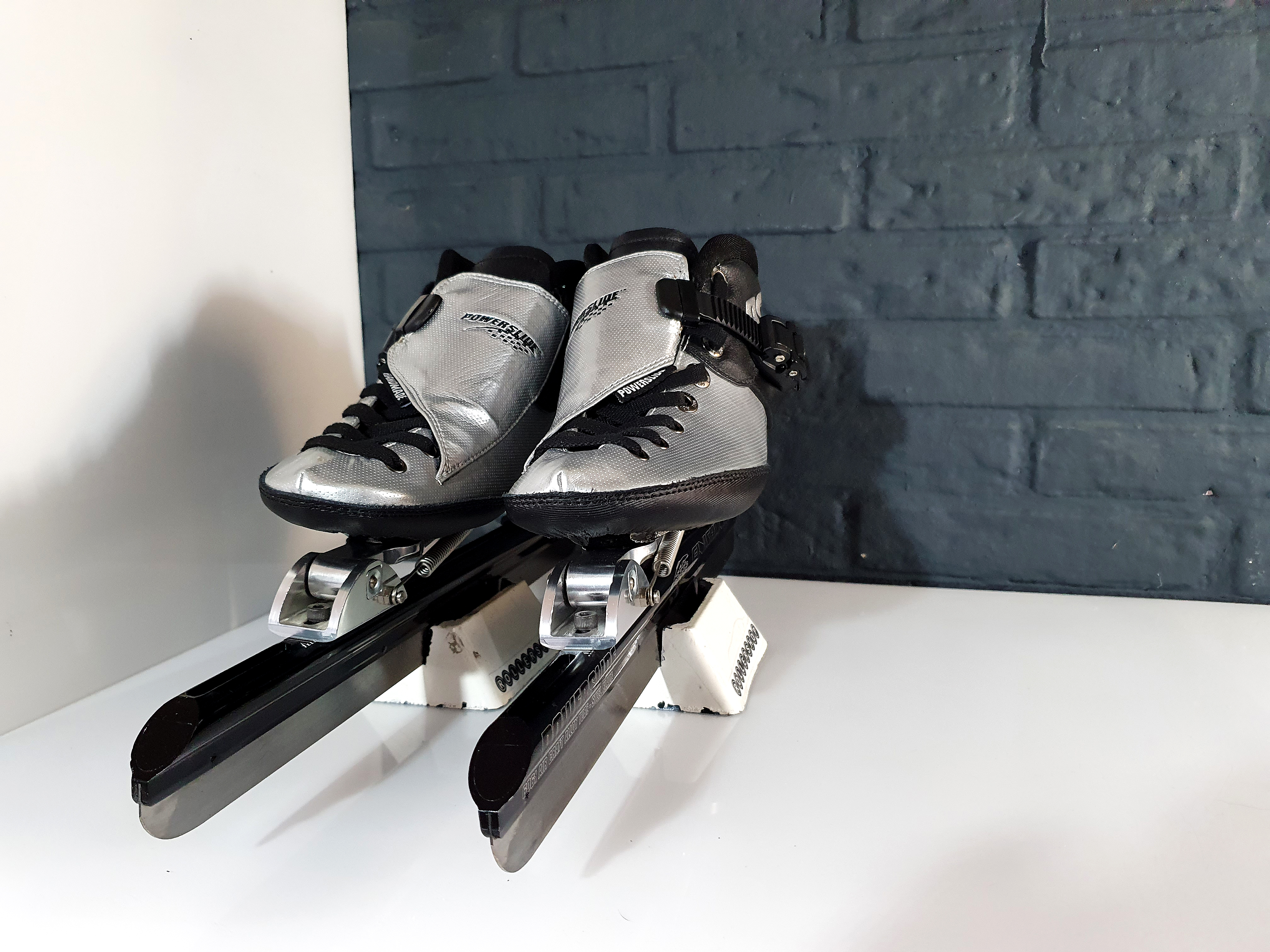 Powerslide M2 FinishLine Klapschaats Maat 39