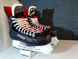 Bauer NSX Maat 48