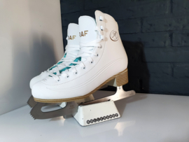 Graf Montana Maat 37