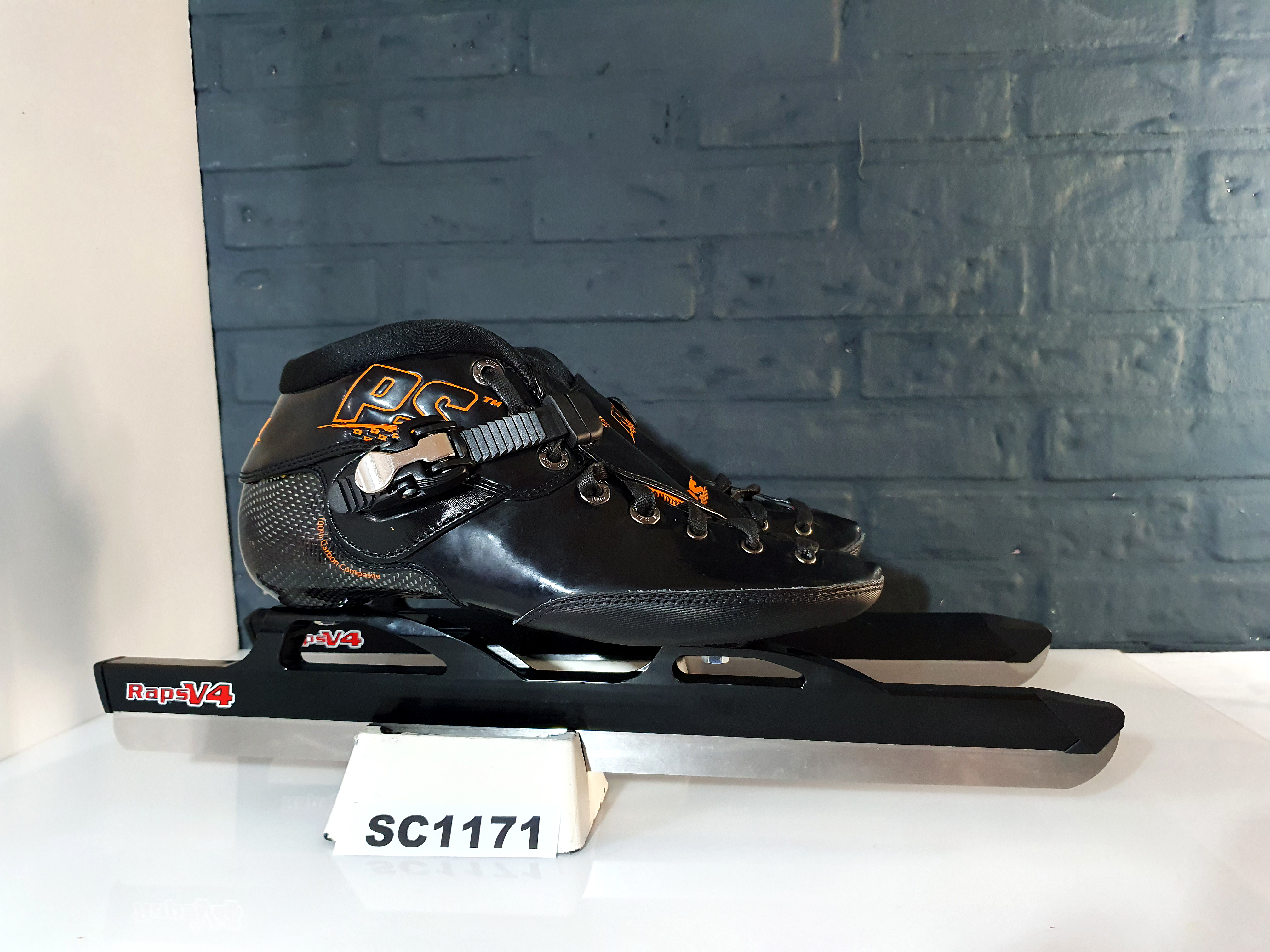Powerslide M1 V4 Maat 40