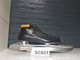Youth 625LC Maat 39
