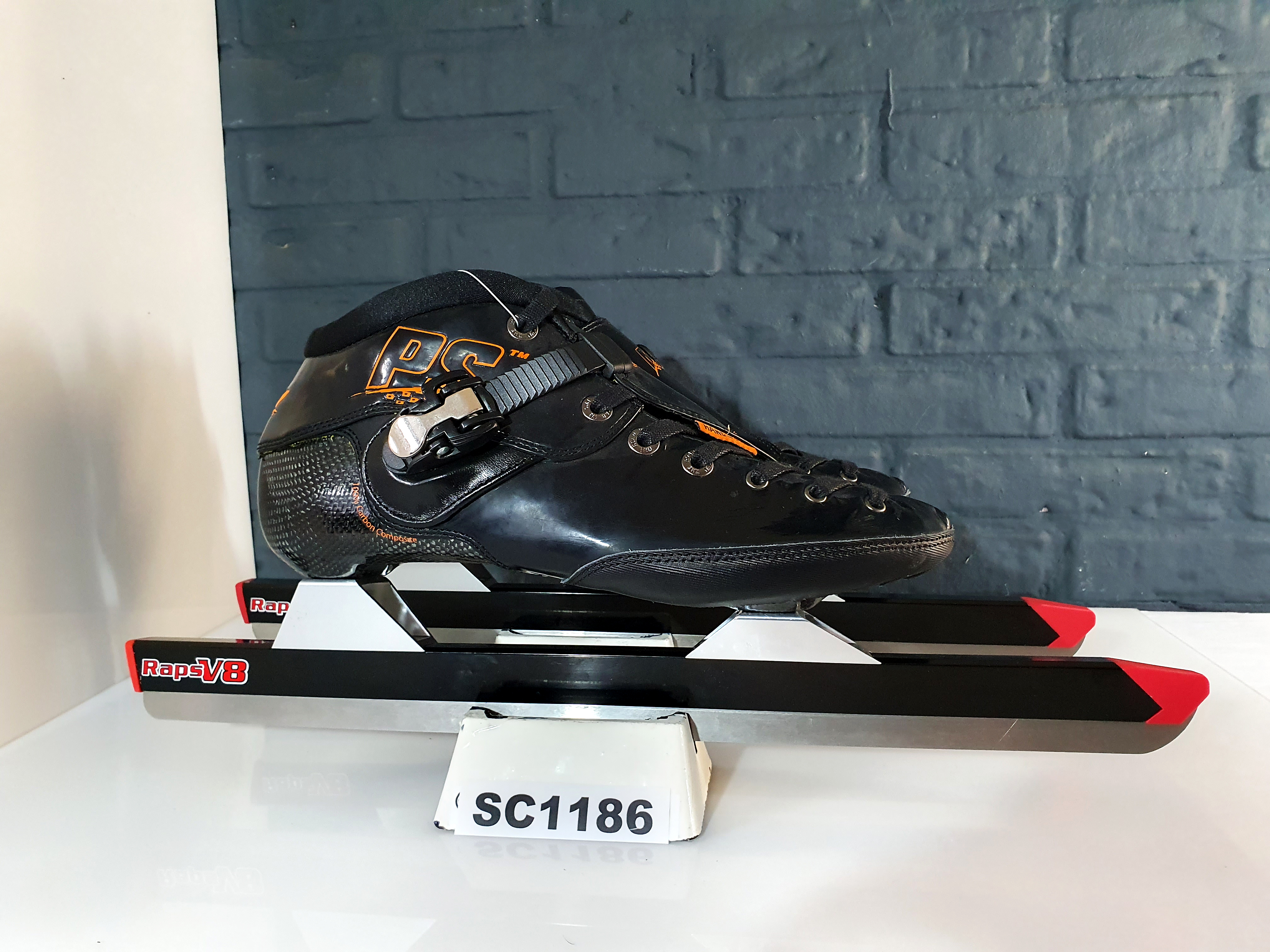 Powerslide M1 V8 Maat 43