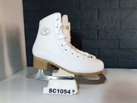 Graf Montana Maat 36