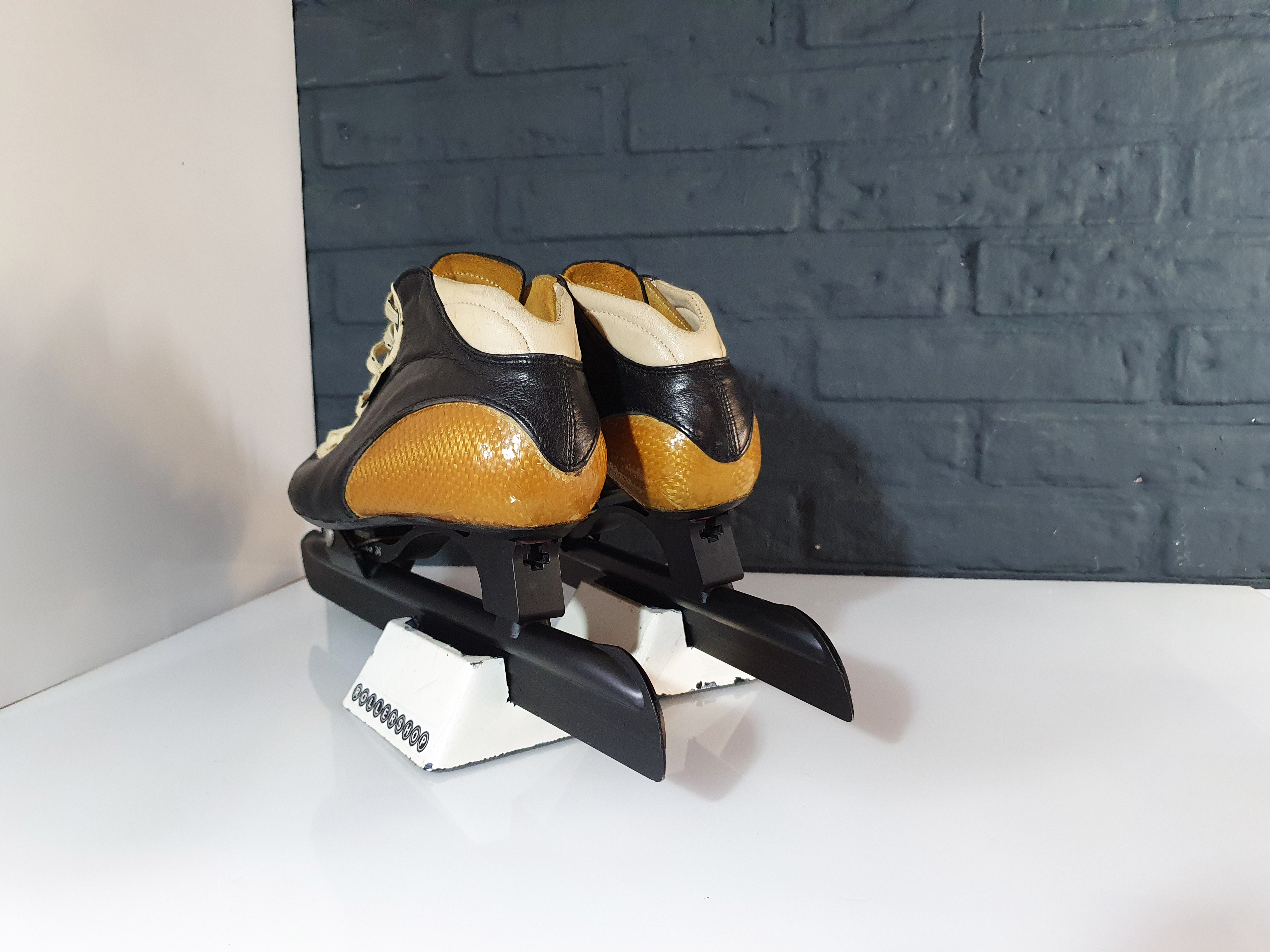 Viking Gold Klapschaats Maat 36