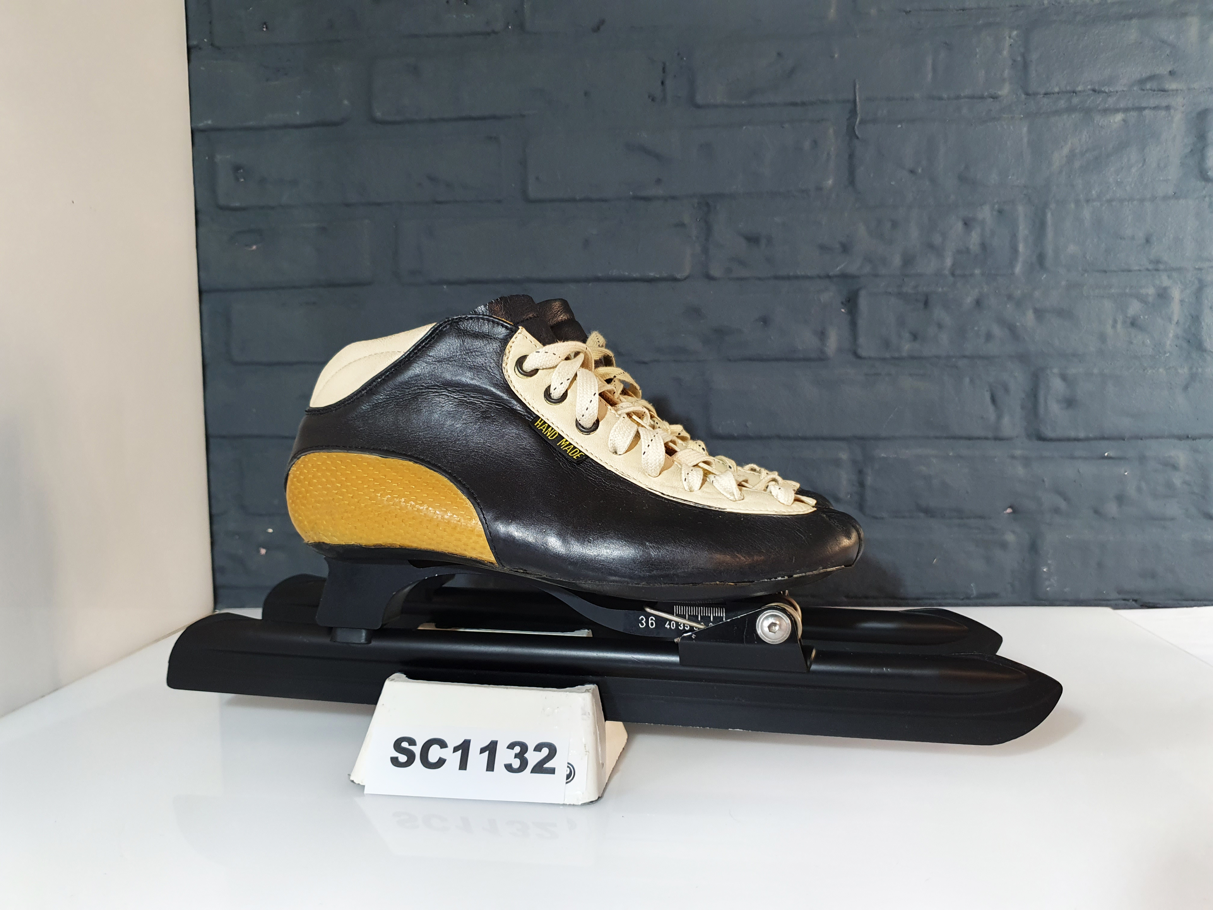 Viking Gold Klapschaats Maat 36
