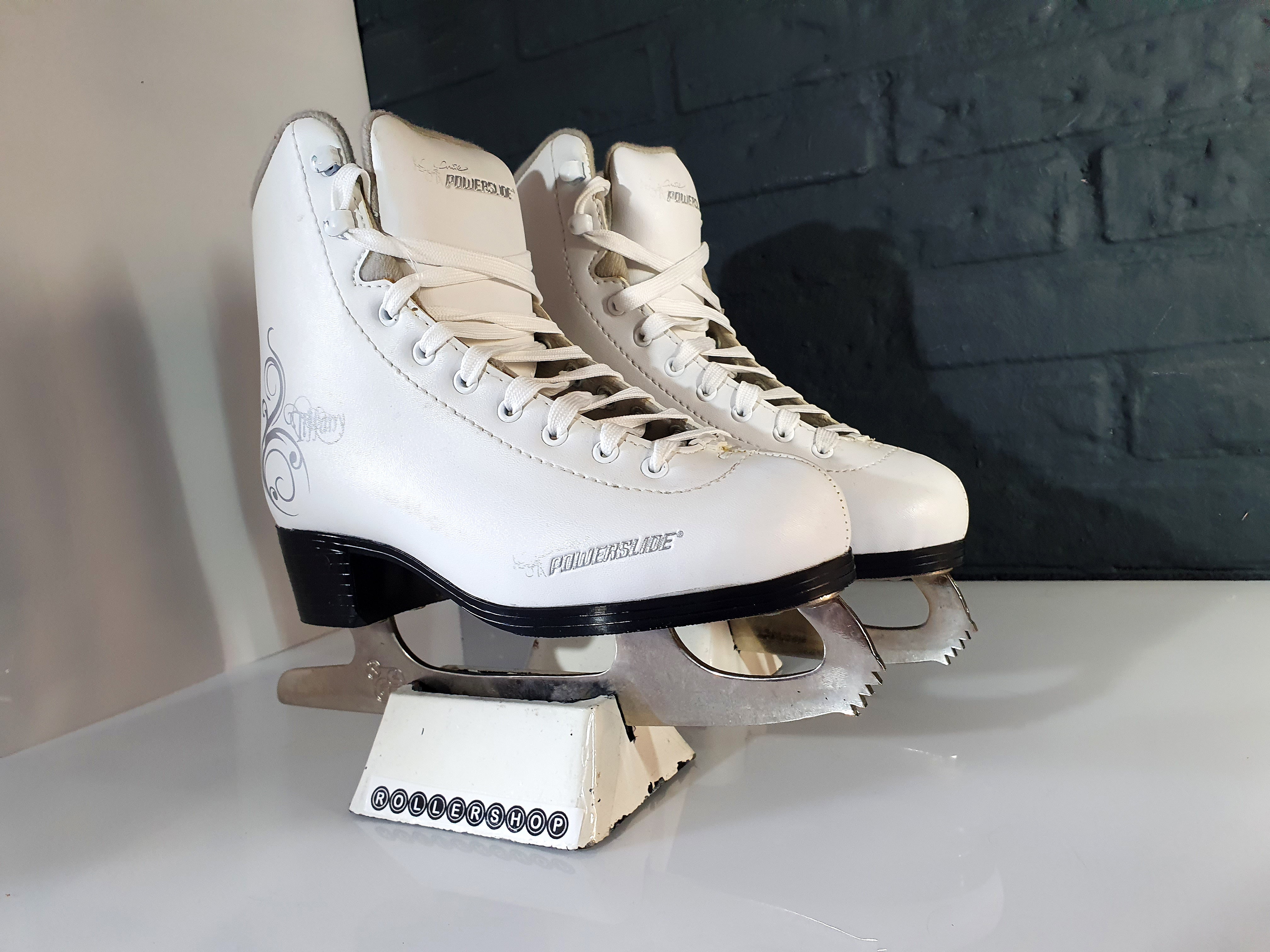 Powerslide Tiffany Maat 35
