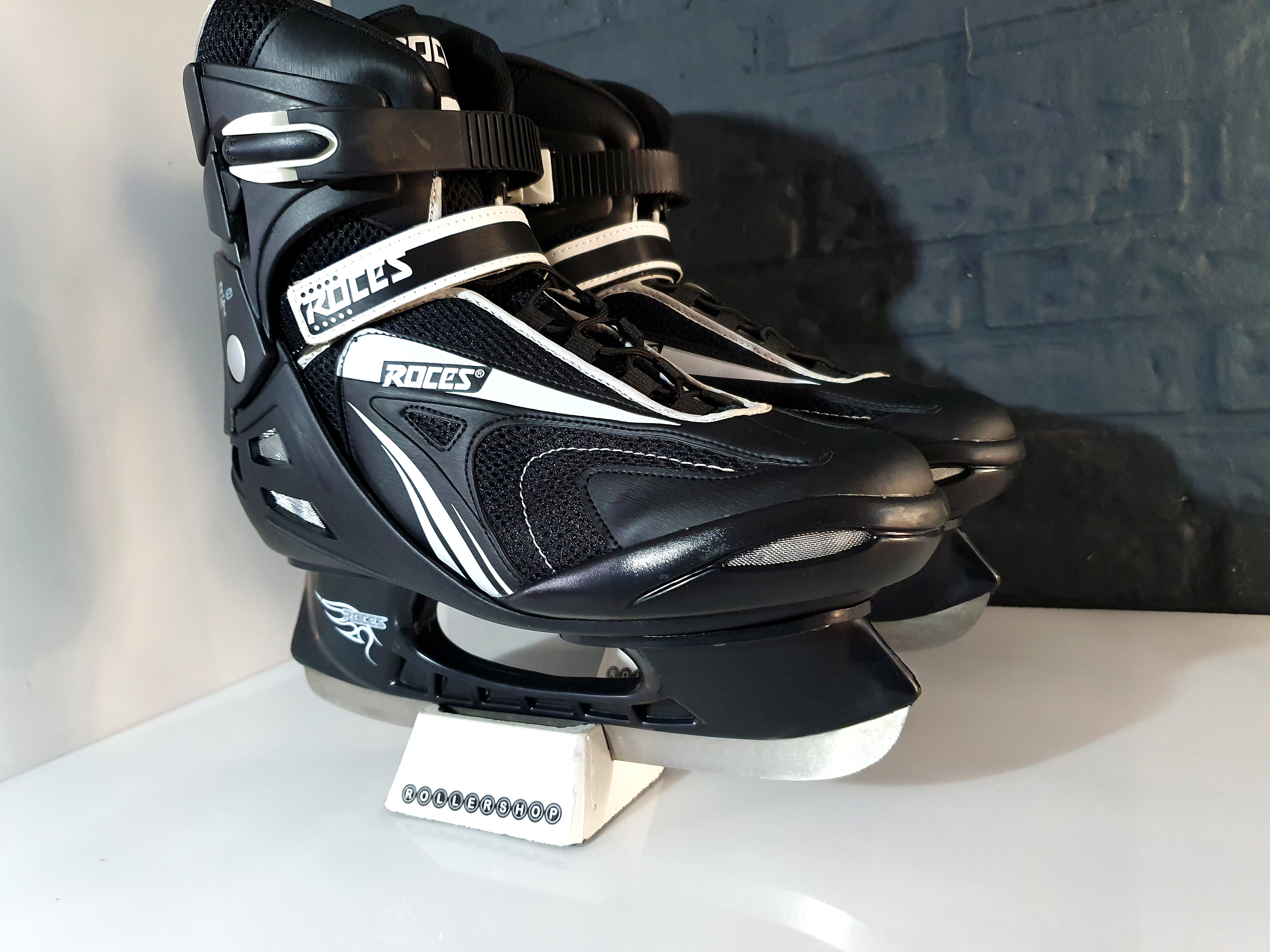 Roces R2 Ice Maat 45