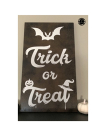 Trick or treat met vleermuis, pompoen en heksen hoed