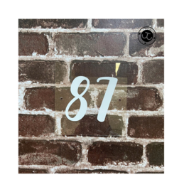Huisnummer (lettertype naar keuze)