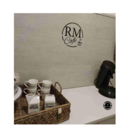RM Café met 2 gewenste letters en afbeelding naar keuze