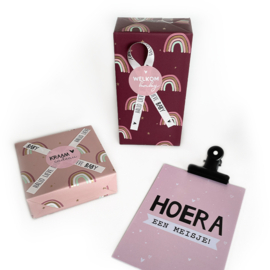 Wenskaart - Hoera een meisje