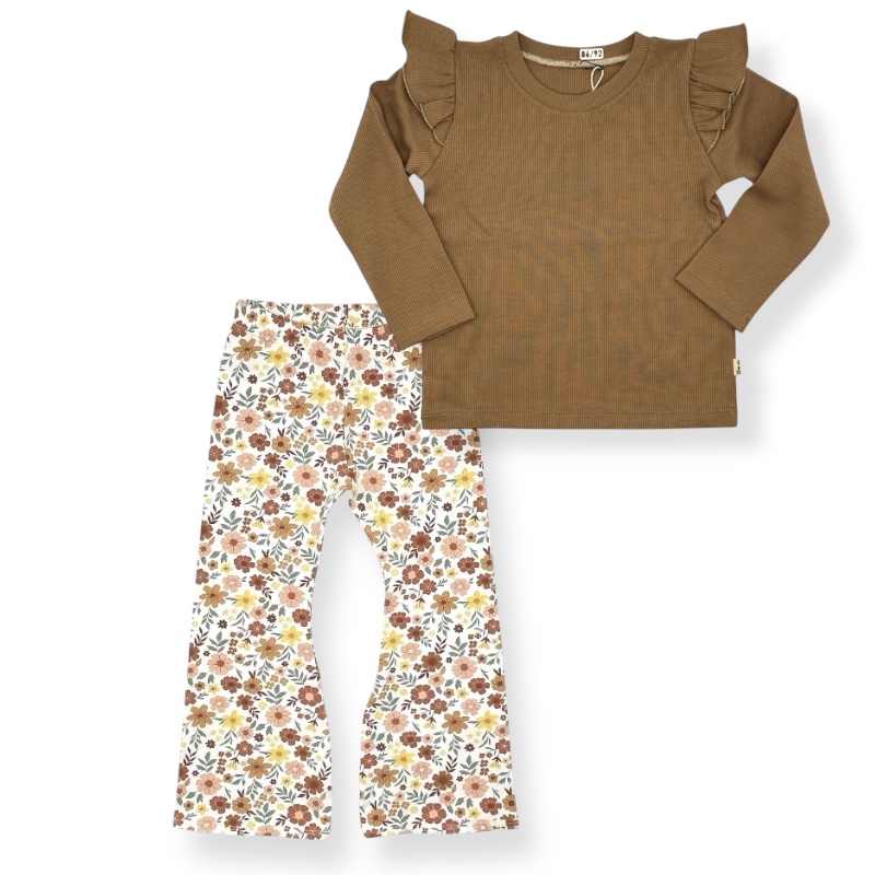 Flared |  vintage bloemen gekleurd