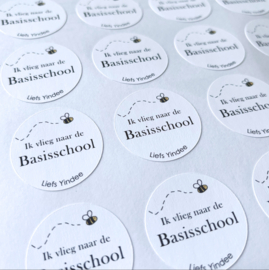 Traktatie stickers | Ik vlieg naar de basisschool (vlieg)