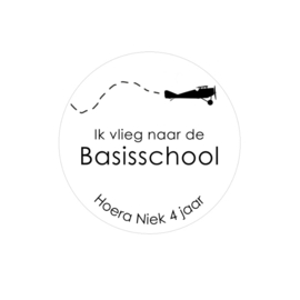 Traktatie stickers | Ik vlieg naar de basisschool (vliegtuig)