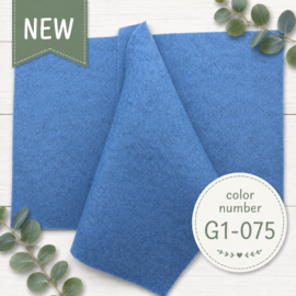 G1-075  Wolvilt gemêleerd geverfd babyblauw