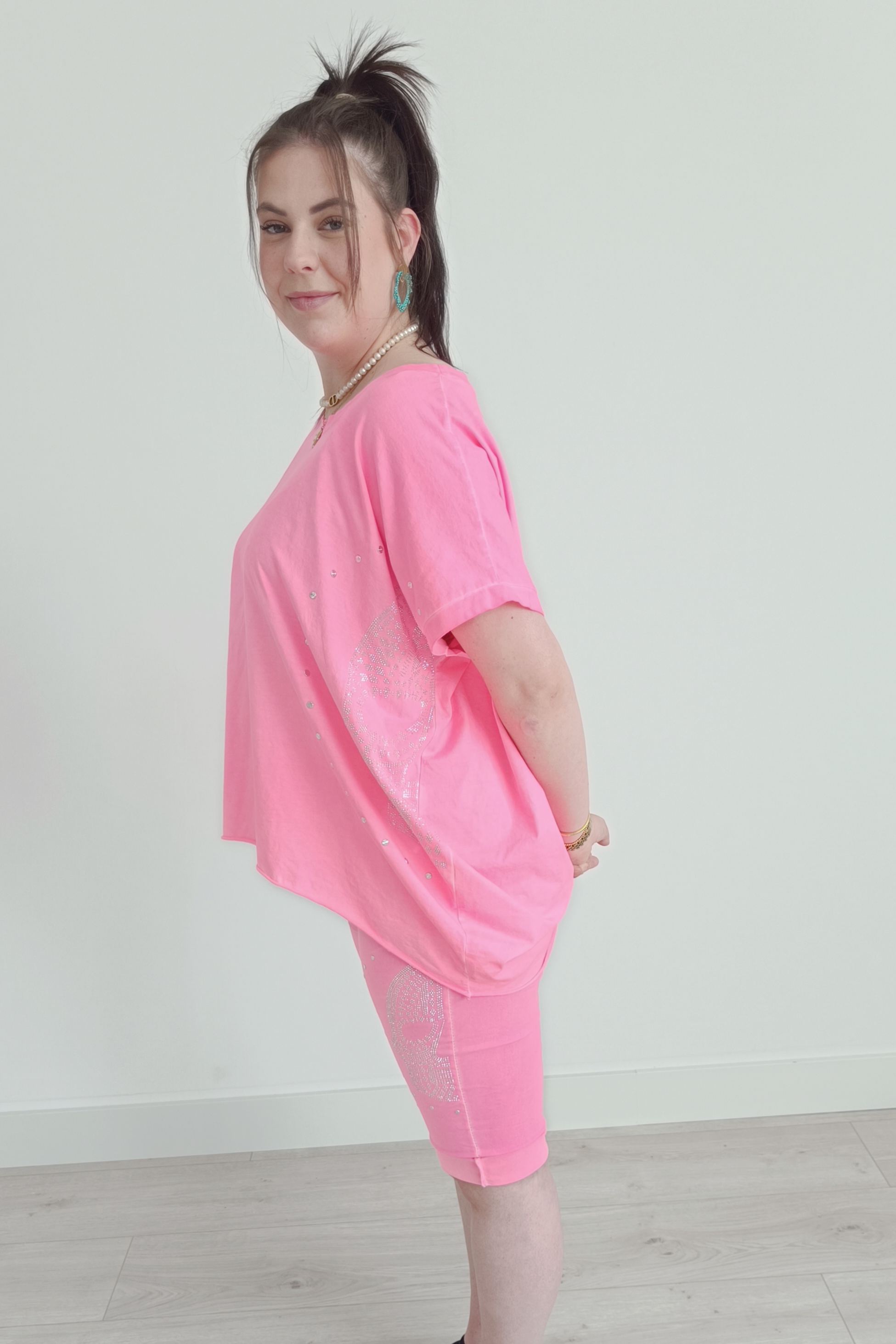 Neon pink skull shirt