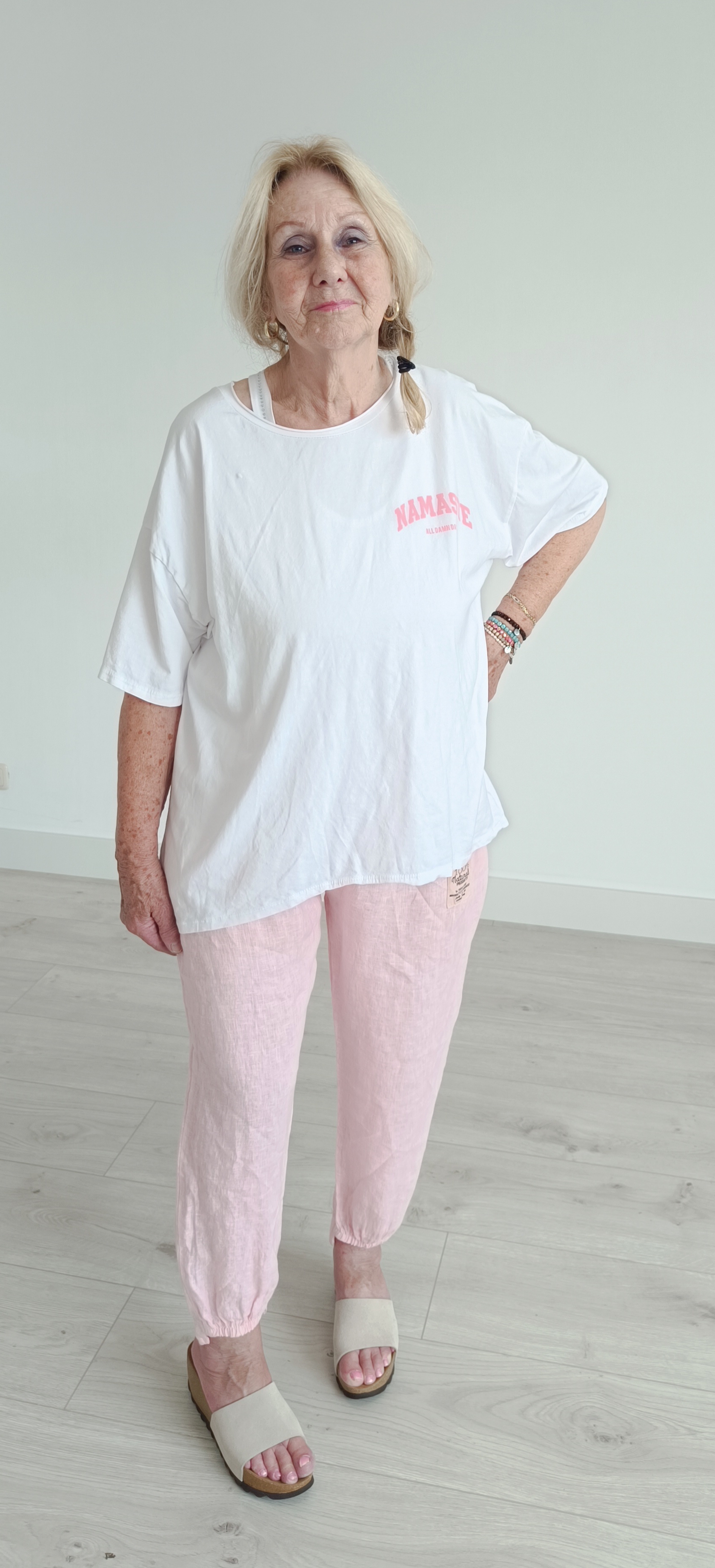 T shirt NAMASTE wit
