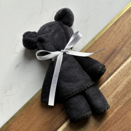 Cleaning Bear - Black