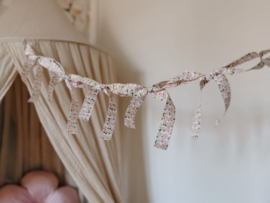 Slinger Bow Floral