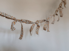 Slinger Bow Flowerly