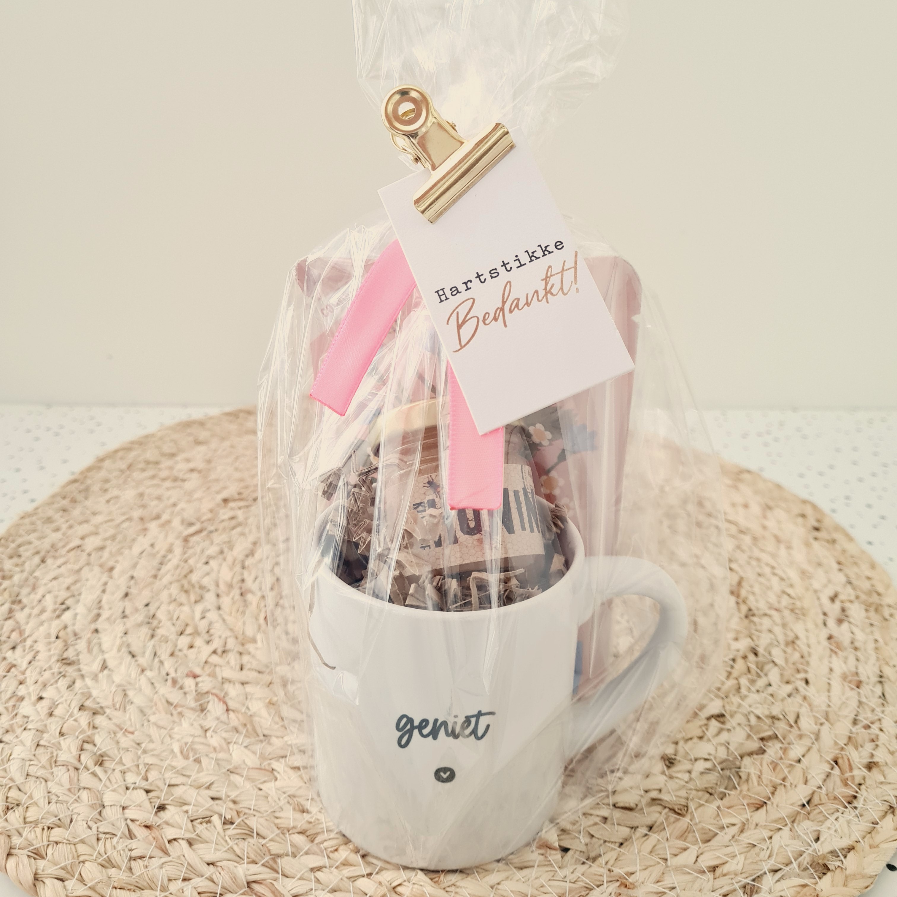 19. Complimententhee, mok & honing