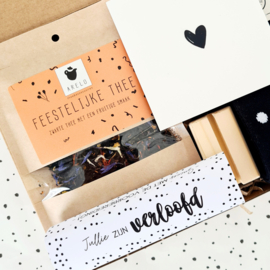 Verloofd cadeau - Cadeau verloving - Liefde - Brievenbus cadeau