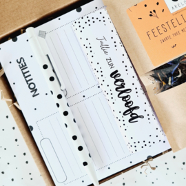 Verloofd cadeau - Cadeau verloving - Thee & notitieblok - Brievenbus cadeau