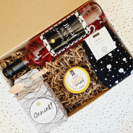 Borrelmomentje - Wijn cadeau - Cadeaupakket