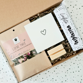 Cadeau voor vriendin - Mini cadeautje thee - Brievenbus cadeau