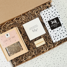 Cadeau voor de juf - Thee & chocolade - Brievenbus cadeau