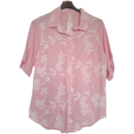 Roze blouse met borduursel