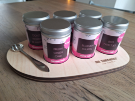 De Theemiep Theeplank | Met etiketten