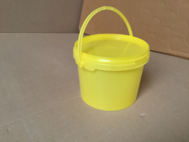 honingemmer  2,5 kg met deksel geel