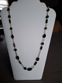 Lange Halsketting Zwart met Goudkleur accenten - 97cm