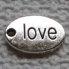 Bedel Hanger - Zilverkleur metaal – Love inscriptie – 14x10mm