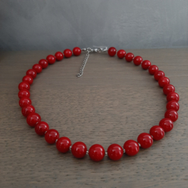 Halsketting van 10mm Rode Schelpkralen - 43cm + verlengketting