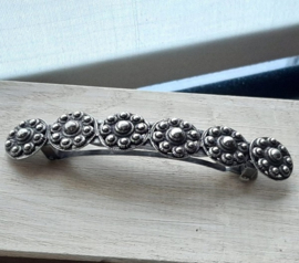 Zeeuwse Knop Haarknip met 6 Zeeuwse Knoppen  - Antiek Zilverkleur - 11x2cm