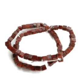 Rode Jaspis Steen - vierkant - 4mm - 10 stuks