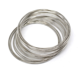 Metaal memory wire diameter ca.58-60mm ca 0.7mm dik - 10 windingen