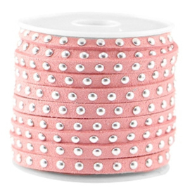 Imitatie Suede Leer - 5mm -  met zilverkleur studs - Strawberry Ice Pink - 20cm