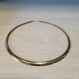 Platte Soepele Choker Spang - 8mm - Edelstaal - Goudkleur - 50cm