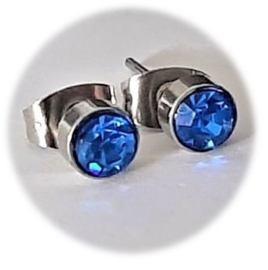 Stainless steel oorsteker met zirkonia - 5mm - blauw