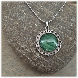 Halsketting Groene Hanger aan Bolletjesketting - 45cm
