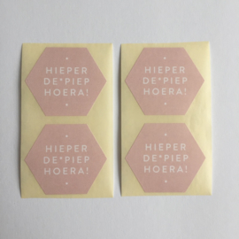 Sticker zeshoek | hieperdepiepHoera! roze | 10 stuks
