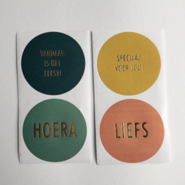 Stickers Multi |tekst goud (liefs, hoera, vandaag is het feest, speciaal voor jou) | 8 stuks